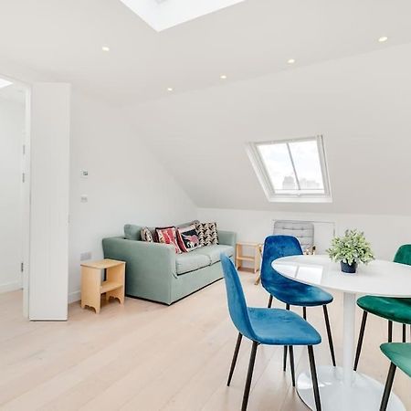 Modern 1 Bedroom Flat In Battersea London Exterior photo