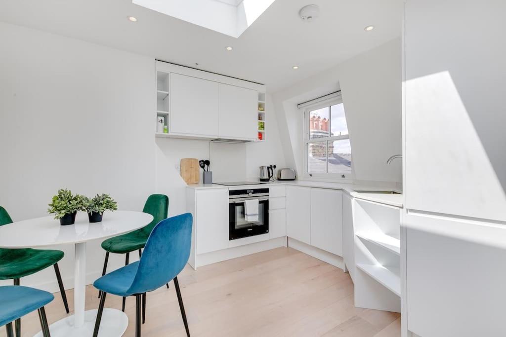 Modern 1 Bedroom Flat In Battersea London Exterior photo