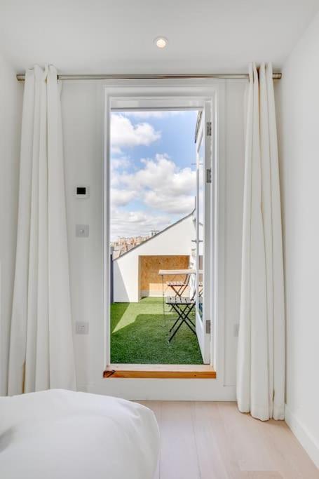 Modern 1 Bedroom Flat In Battersea London Exterior photo